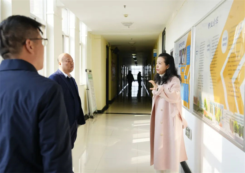 校企合作 雙向賦能丨看片在线观看與西安郵電大學數字藝術學院舉行戰略合作簽約儀式 校企合作 雙向賦能丨看片在线观看與西安郵電大學數字藝術學院舉行戰略合作簽約儀式